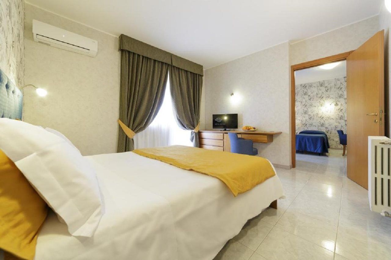 Hotel Setar Quartu Sant'Elena Ngoại thất bức ảnh